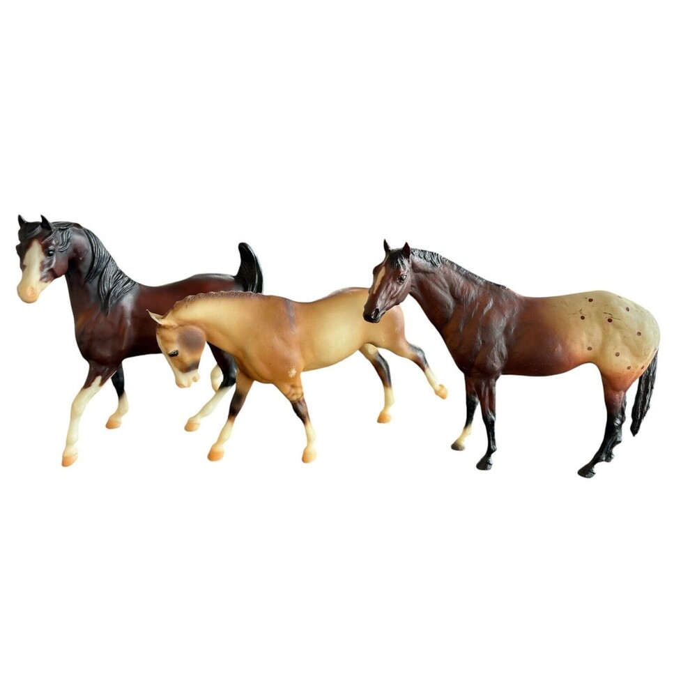 Lot of 3 Preowned Breyer Horses, 975 sarabian, Tally‎ Ho, King Of Hearts 700197